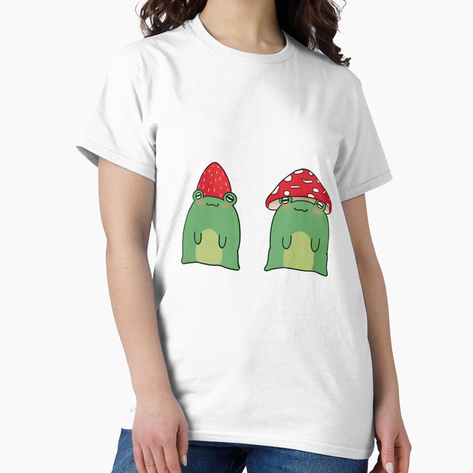 garden hat frogs by Lauren G