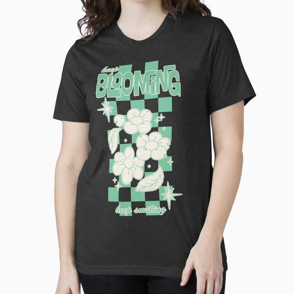 Keep Blooming, Keep Smiling (II) by niclothing